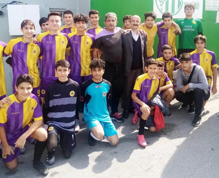 Bölgesel Amatör Ligin iki temsilcisinin Kavacıkspor 15 Temmuz Şehitler Stadında