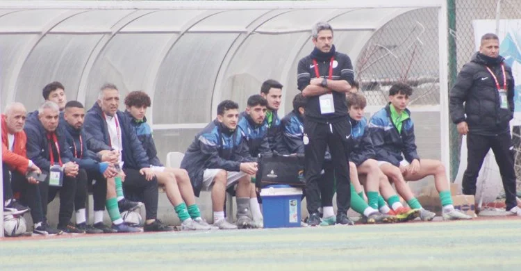 Kavacıkspor Beykoz’da gençlik rüzgarları estiriyor 2 kavacik beykoz 4 OW2XuOF3Qj