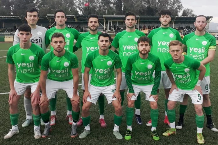 TFF Bölgesel Amatör Lig 14. Grubunda mücadele eden Kavacıkspor, Yalova