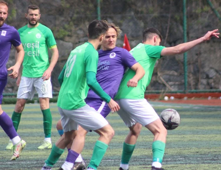 TFF Bölgesel Amatör Lig 14.Grubunda Kavacıkspor evinde Şampiyonluk hedefi olan