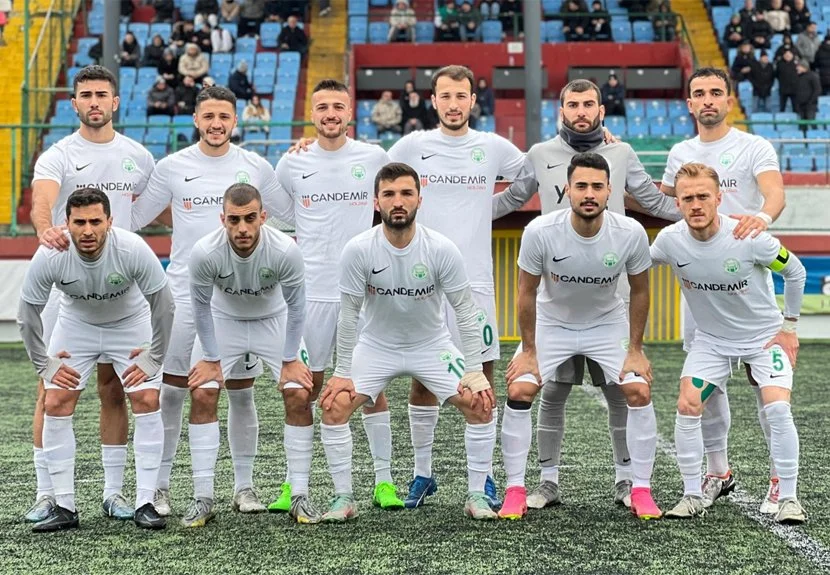 İstanbul Süper Amatör Lig 1. Grubunda Beylerbeyi 75.Yıl Stadında zirve