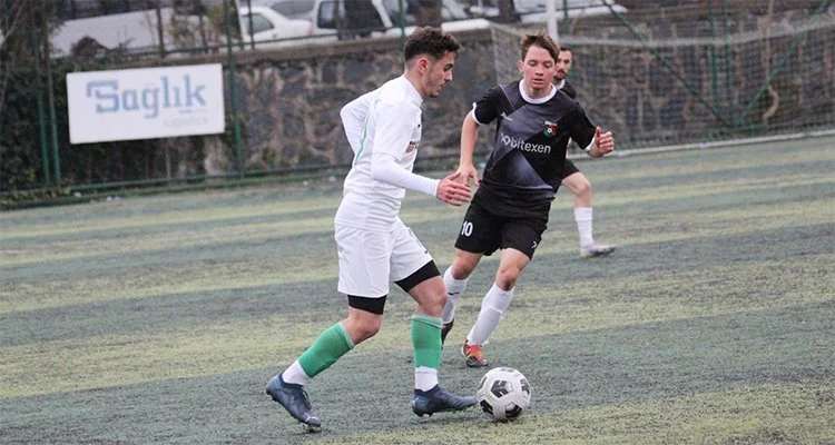 İstanbul Süper Amatör Lig 1. Grubunda Kavacıkspor evinde konuk ettiği