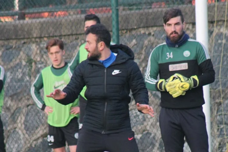 İstanbul SAL Klasman B Grubu Beykoz temsilcilerinden Kavacıkspor, Küçükyalı Yelkenspor