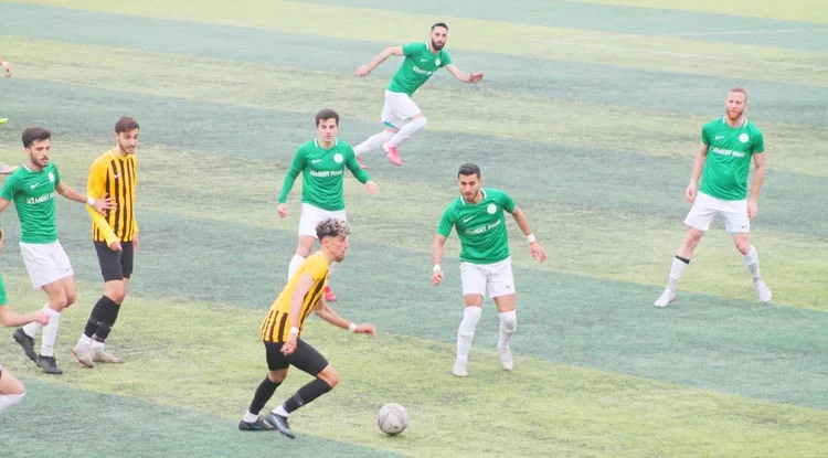 TFF Bölgesel Amatör Lig 6.Bölge 3.Grubunda zirve hesapları yapan Kavacıkspor