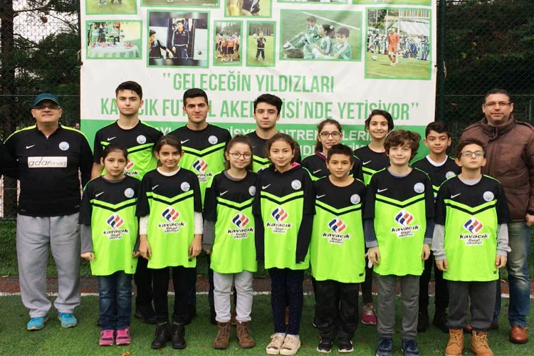 Kavacık Spor Kulübü, sportif faaliyetlerine atletizmi de ekleyerek Amatör Kulüpler