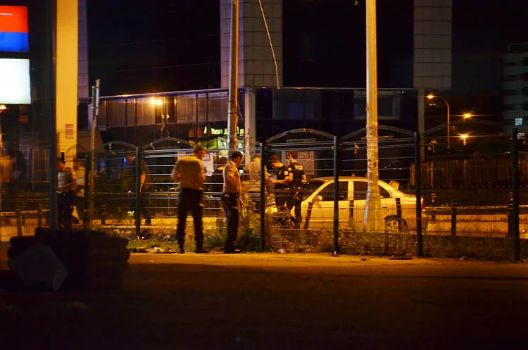 Kavacık'ta rutin devriye görevini yerine getiren gece bekçilerinin GBT sorgulaması