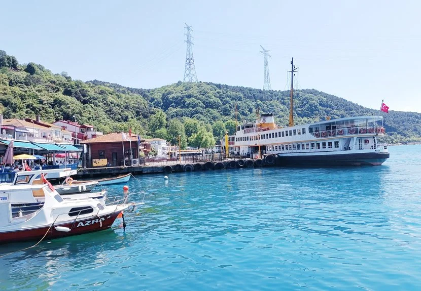 Gerek Beykoz'un gerekse de İstanbul'un özellikle Yaz döneminde önemli rotalarından