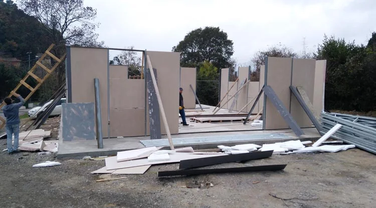 Anadolukavağı’nda doğal etkenler nedeniyle devrilen 600 yıllık Tarihi Midilli Ali