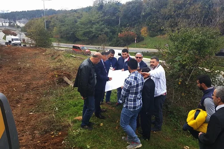 Sürekli kazaların meydana geldiği Beykoz Elmalı Kavşağı yeniden düzenleniyor. İBB