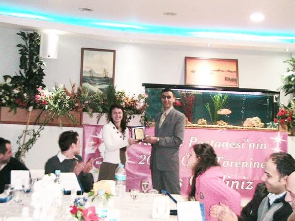 4 şubesiyle Beykoz’un en büyük pastaneler zinciri olan Kayalar Pastaneleri