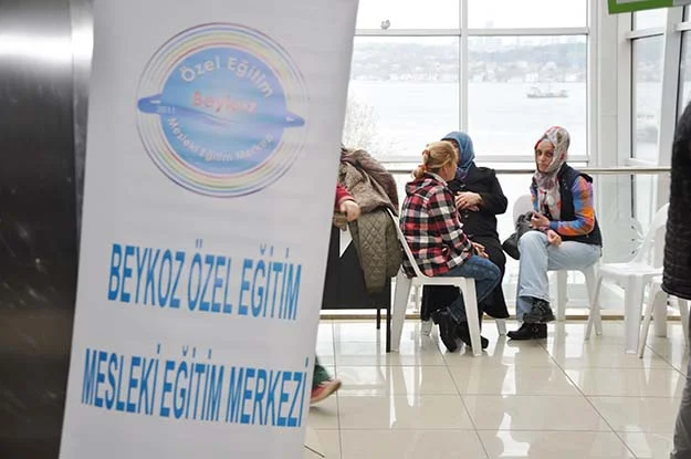 Beykoz'un Engelsiz Aslanları, Prof. Necmettin Erbakan Kültür Merkezi'nde yeteneklerini sergiledi