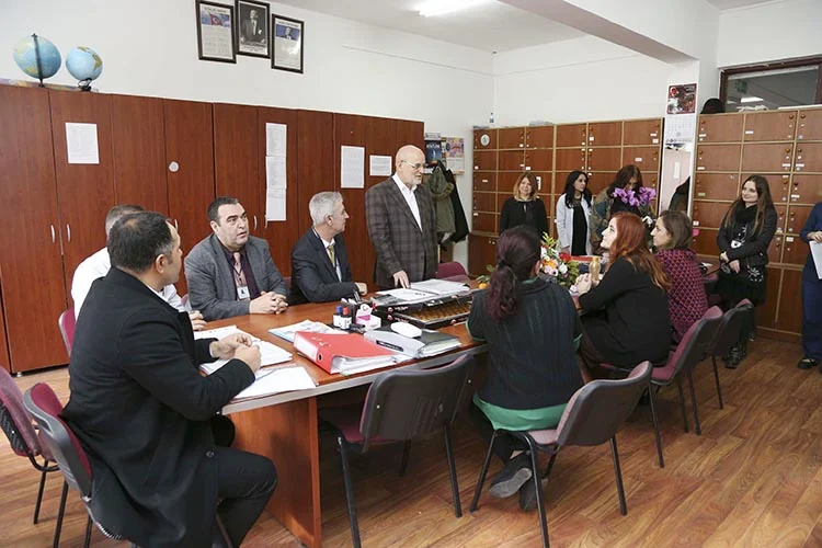 kaymakam turk bD2PM3XNVL