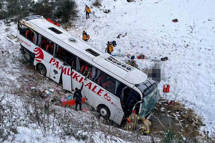 Yavuz Sultan Selim Köprüsü Beykoz geçişinde Pamukkale firmasına ait bir