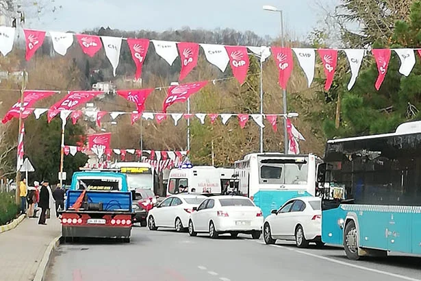 Beykoz Saip Molla Caddesi üzerinde meydana gelen trafik kazasında 4