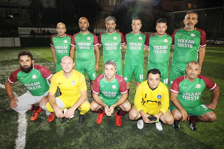Beykoz Kelle İbrahim Masterler-Veteranlar Futbol Turnuvasında 3.Haftanın açılış maçında Yenimahalle