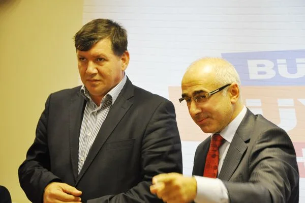 2014 Yerel seçimleri için AK Parti’den aday adayı olacağını ilk