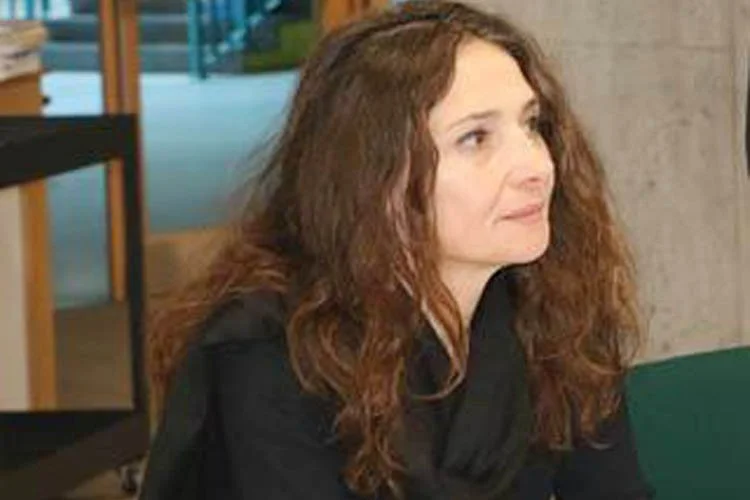 Beykoz Koç Ortaokulu kütüphanesine sizin de bir katkınız olsun 2 kiitap beyk 3HnEHabPWg