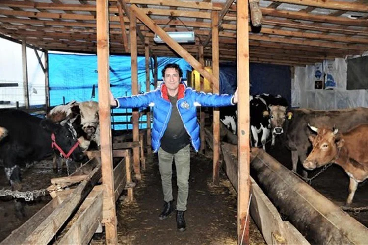 Yılın belirli dönemlerinde Beykoz’a bağlı AliBahadır köyünde yaşayan Kıraç, çiftliğinin