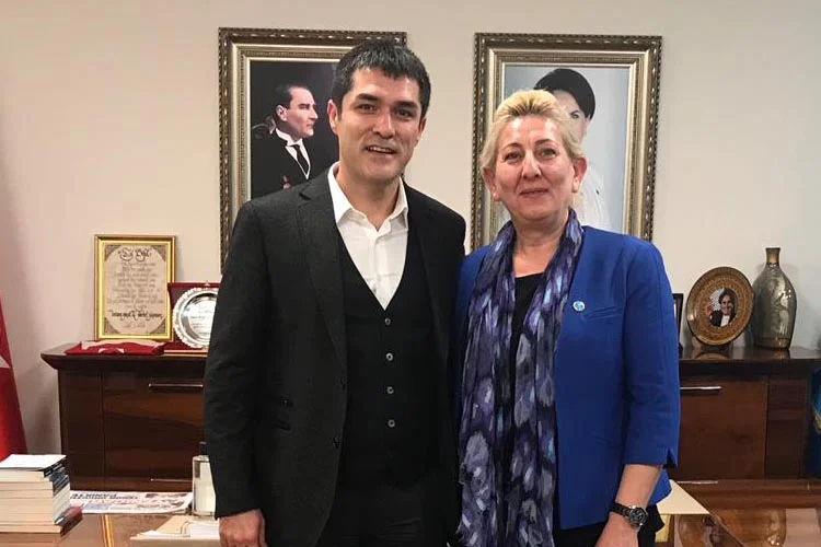 Anadolu Rock müziğin sevilen ismi Kıraç'ın (Ali Tufan Kıraç) ablası