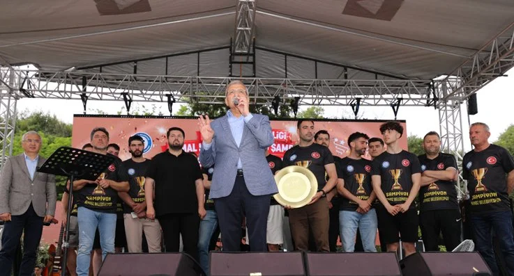 Beykoz'da Kiraz Festivali ve İlyas Yalçıntaş konseri 1 kiraz4 wWnui7Bf3A