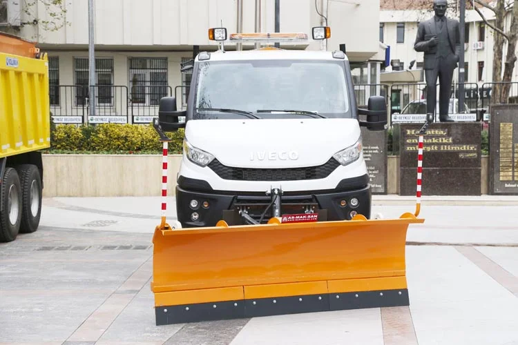 Beykoz Belediyesi, yoğun kar yağışı beklenen günlerde ilçe genelinde ulaşımda