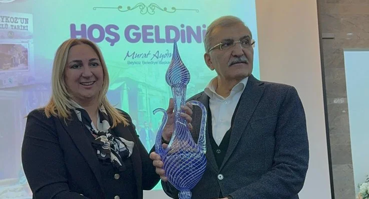 Beykoz’un Sözlü Tarihi kitabının 3.'sü raflarda yerini aldı 2 kitap4 cSVN FJyNE