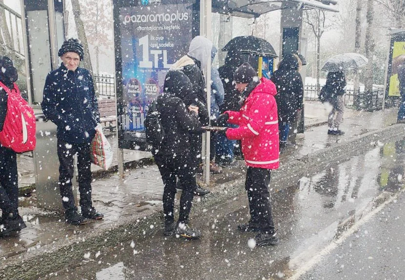 Türk Kızılay Beykoz Şubesi soğuk havalarda boş durmadı 2 kizilay beyk RD0u8u51ff