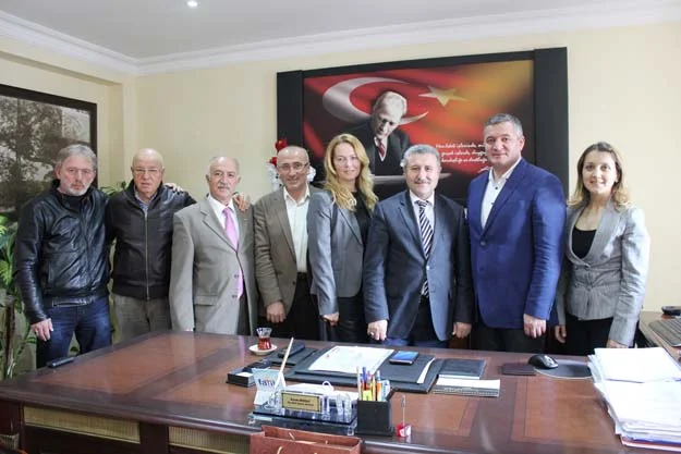 Kızılay Beykoz Şubesi ziyaretlere eli boş gitmedi 3 kizilay manset 7 pPzYsdNR04