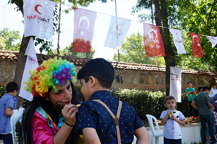 kizilay siginma bayra jK27PJ JRk