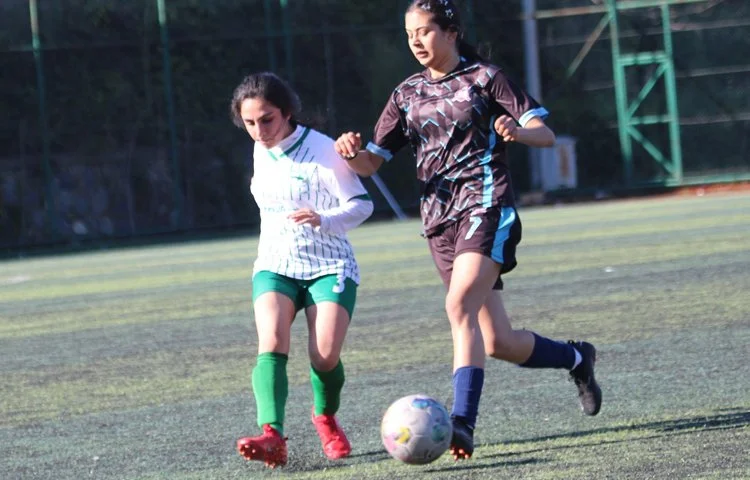 TFF Kadınlar Futbol 3. Lig 14. Grubunda Beykoz’u temsil eden