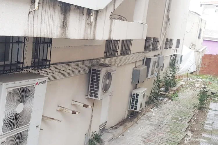 Beykoz Kavacık Mahallesi'nde hafta sonu sokağa çıkma yasağının olduğu saatlerde