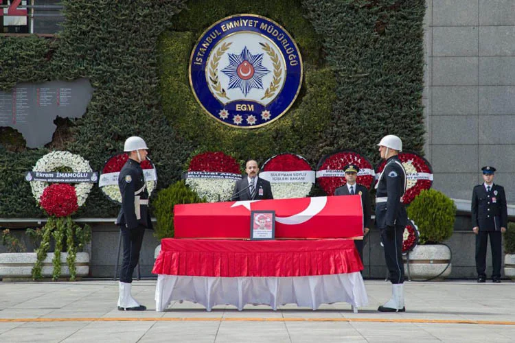 Şişli'de geçen hafta çıkan olaya müdahale ettiği sırada fenalaşarak hastaneye