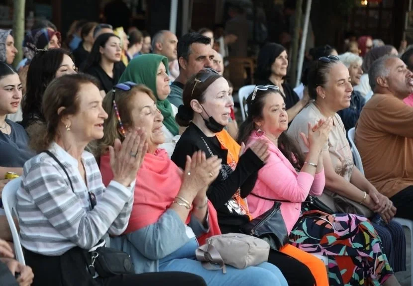 konser240 4HEWBDjBS8