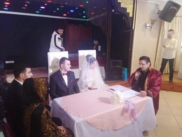 konusma engelli ciftin mutlulug Um7tcbfOVF