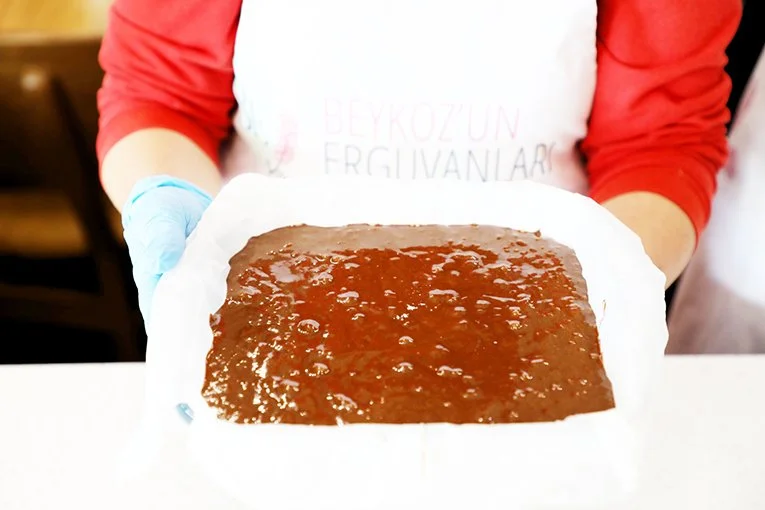 Beykoz’da kadın el emeğinin ekonomik değere dönüştüğü, “Beykoz’un Erguvanları Kadın