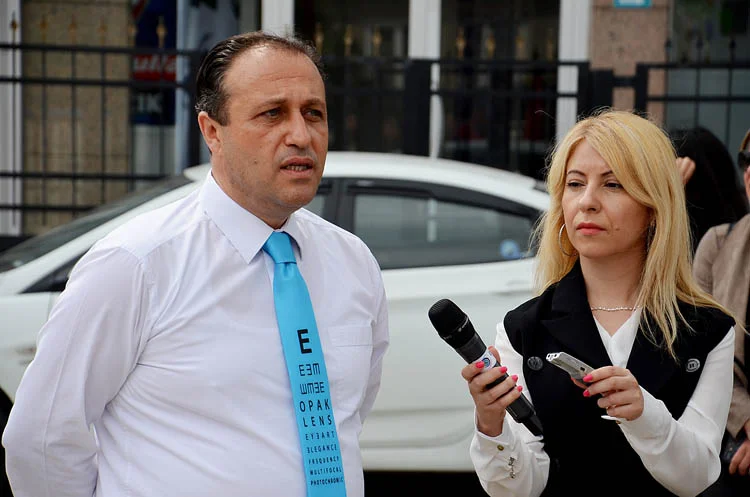 Opak Lens Yönetim Kurulu Başkanı Erol Harbi, internet üzerinden korsan