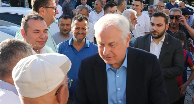 Beykoz Belediye Başkanı Alaattin Köseler, Yardımcıları ve müdürleriyle birlikte Çiğdem