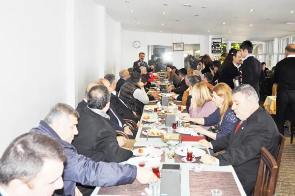 MHP Beykoz Belediye Başkan Adayı Alaattin Köseler, Kandili Alperenler çay