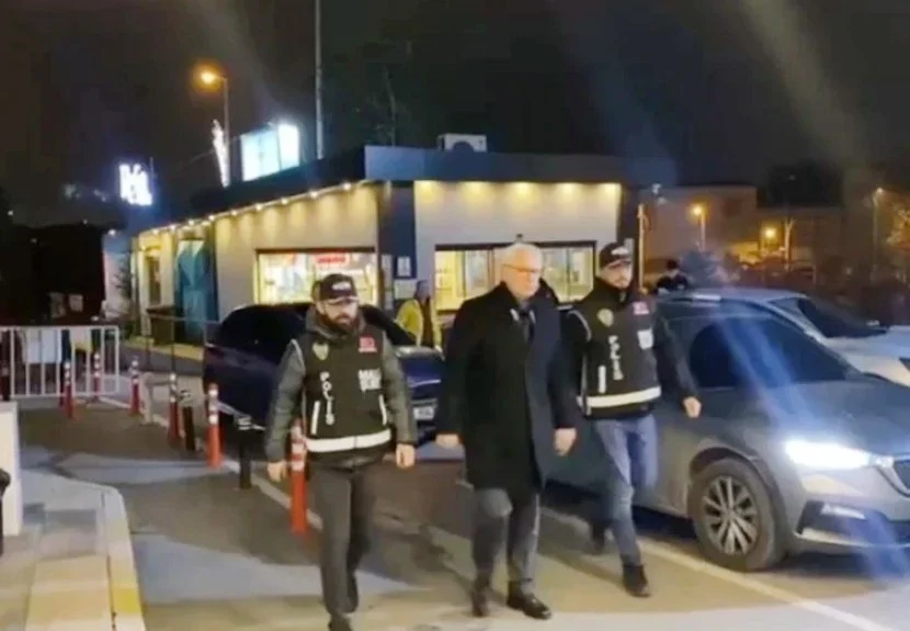 İhaleye fesat karıştırma "ile" suç işlemek amacıyla örgüt kurma, üyelik