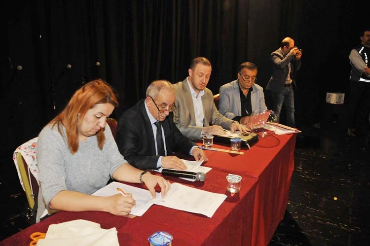 Necmettin Erbakan Kültür Merkezi’nde Beykoz Belediyesi tarafından yapılan yeni kura