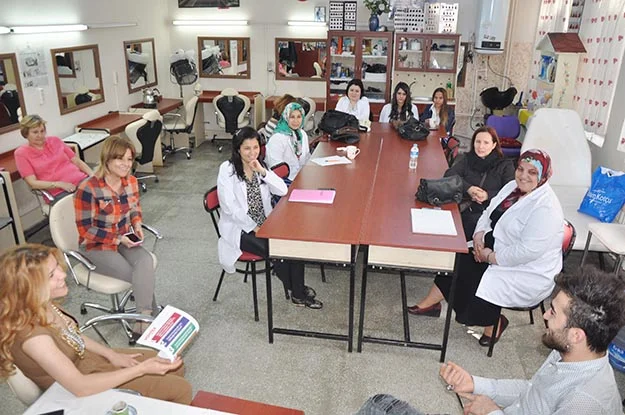 Türkiye 2.'si kuaför Baran Hasan Ağın, Beykoz Halk Eğitim Merkezi