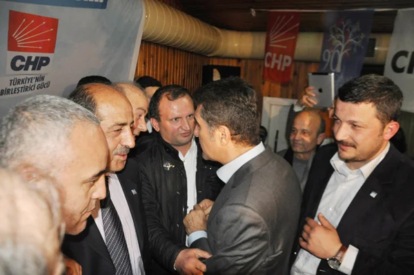 AK Parti’den CHP’ye 250 kişi katılacak diye Beykoz’a getirilen Sarıgül