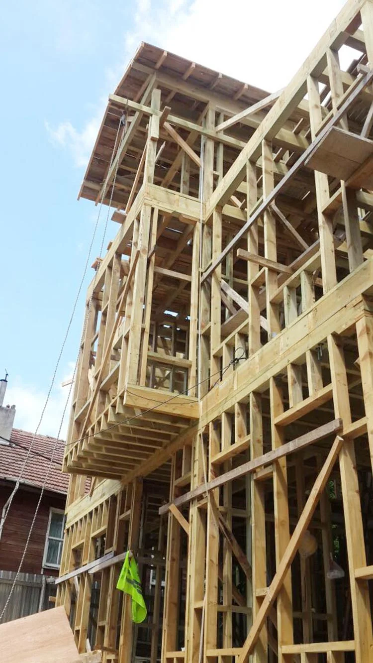 Beykoz Merkez’de restorasyon çalışmaları belediye tarafından hızla sürdürülen Mehmet Akif