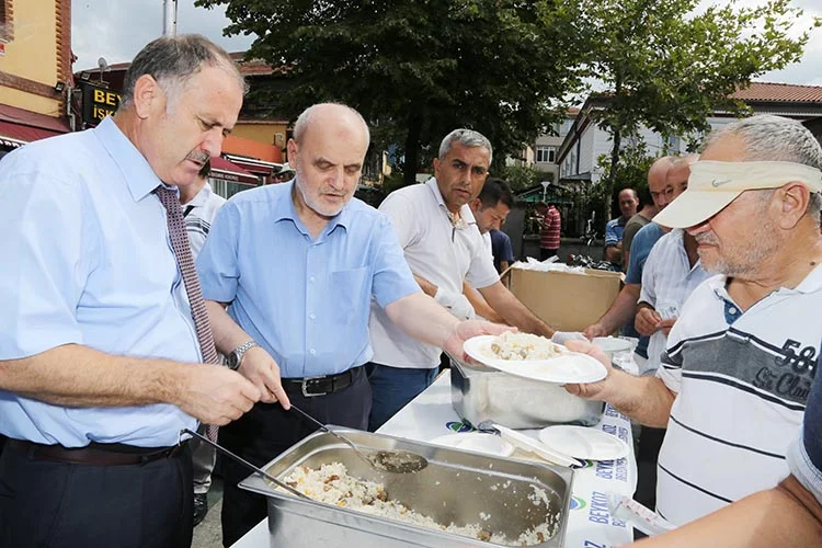 Beykoz Belediyesi, şehitlerimiz için Beykoz Merkez Camii’nde Cuma namazı sonrası