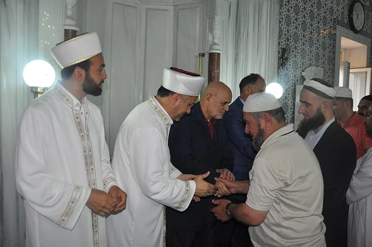 Güneş'in doğuşundan 45 dakika sonra olan Kurban Bayramı namazı bu