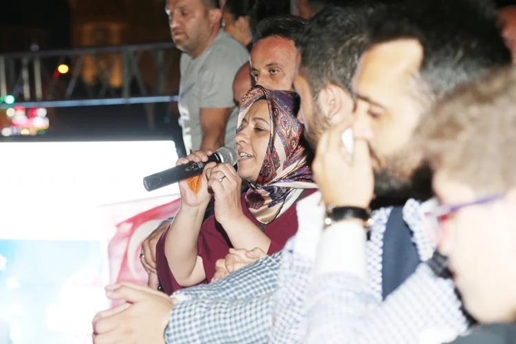 kutlama ak parti 12 JNIJ2fP6GL