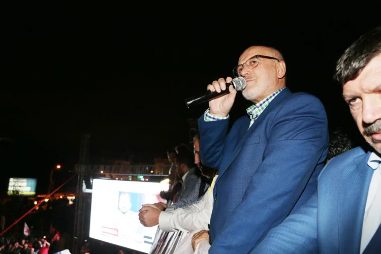 kutlama ak parti 13 P P3svwAAX