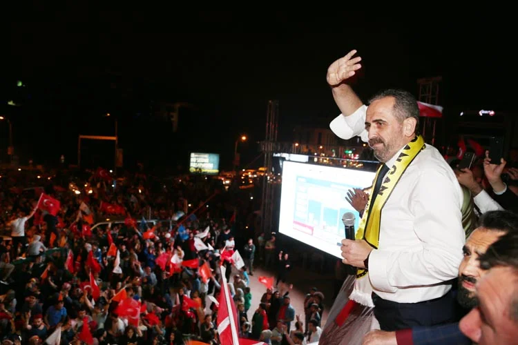 kutlama ak parti 15 qbJdv7I7Q3