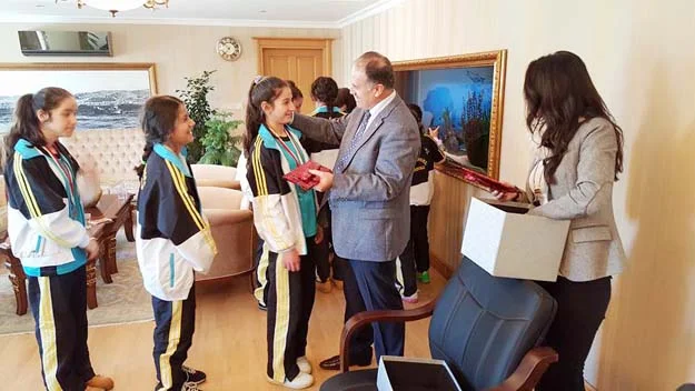 kym a k ziyare WTUh2smqLB