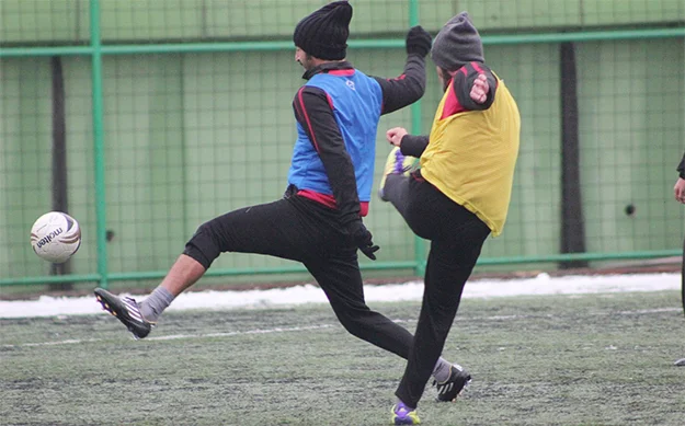 Dost Beykoz yazarlarından Mehmet Yorulmazlar'ın antrönörlüğünü yaptığı Leventspor hedefi zorluyor.